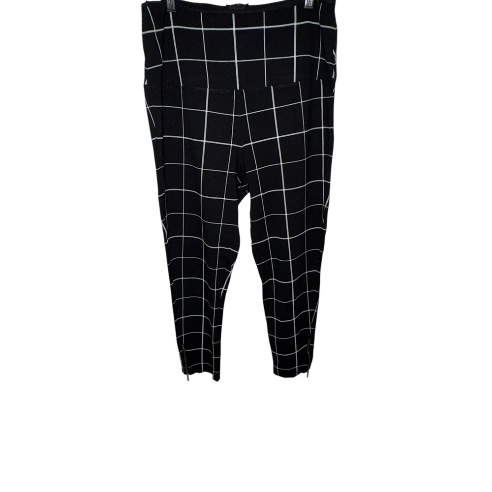 IMAN Black and White Grid Pattern Leggings